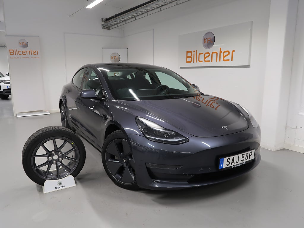Tesla Model 3 Long Range AWD V-Däck ingår Navi-Kamera-Pano-Skinn-Elso
