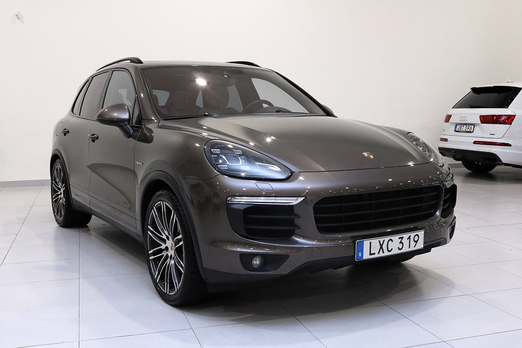 Porsche Cayenne S E-Hybrid TipTronic S /Drag /BOSE /Pano/ Luftfjädring