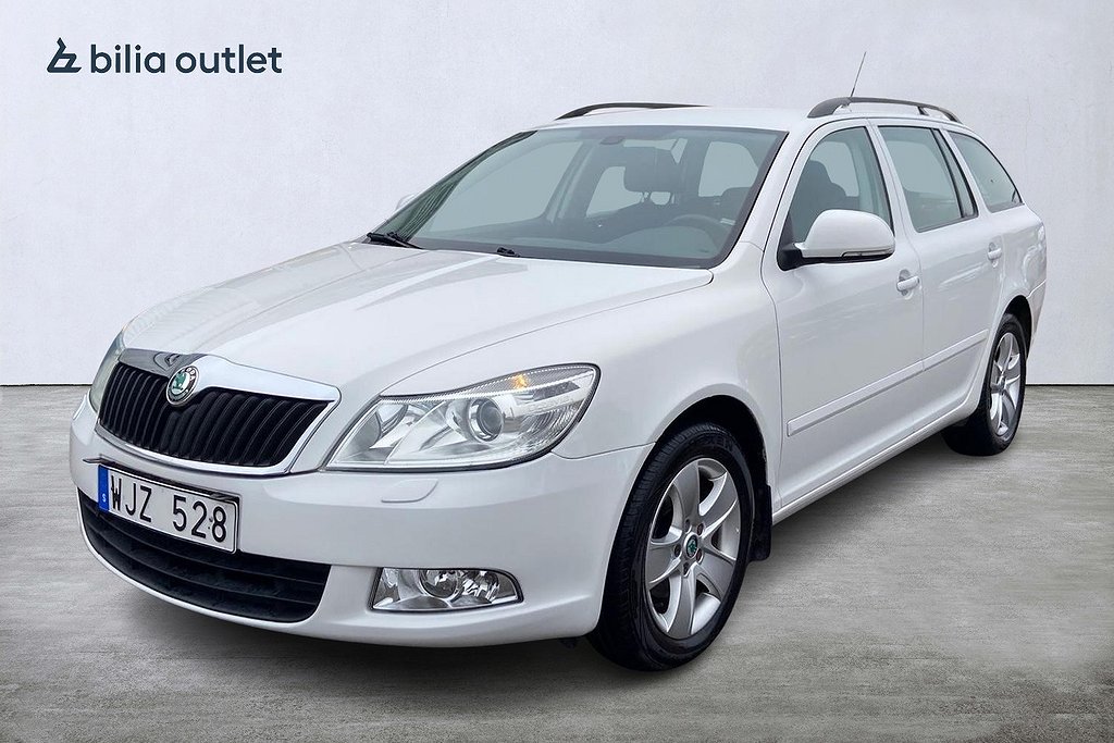 Skoda Octavia Kombi 1.6 TDI Elegance 105hk|Drag|Värmare