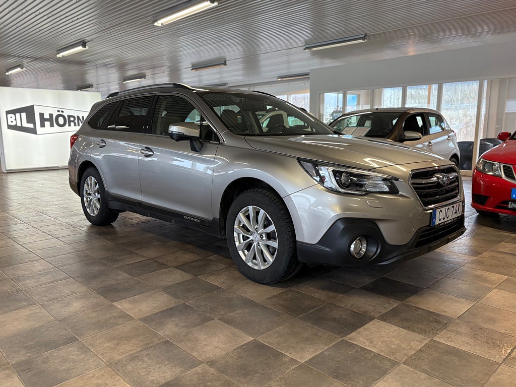 Subaru Outback 2.5 4WD Lineartronic CVT Summit 