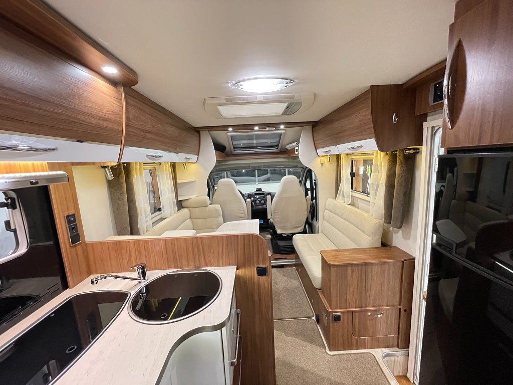 Pilote P 710 P / Automat 150hk / ALDE / Solcell  - Pilote