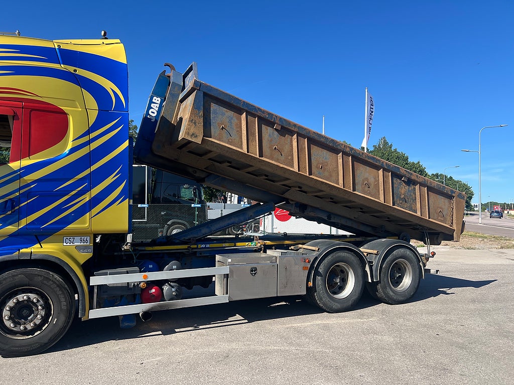 Scania R560 V8 6x4 Lastväxlare, Tandem