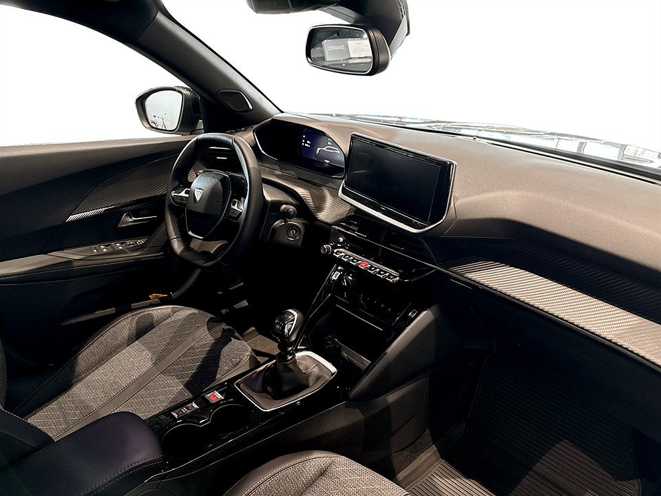 Bild på Peugeot 2008 Limited Edition 1.2 PT 130hk DRAGKROK