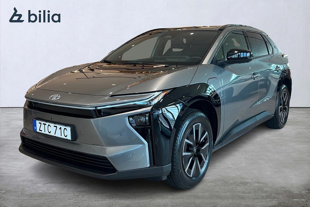 Toyota bZ4X ACTIVE TECH 0% RÄNTA OMGÅENDE LEVERANS