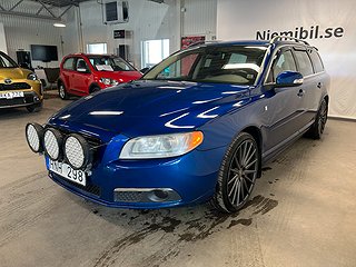 Volvo V70 D5 AWD Ocean Race S&V-däck/M&D-värm/Drag/Sensorer