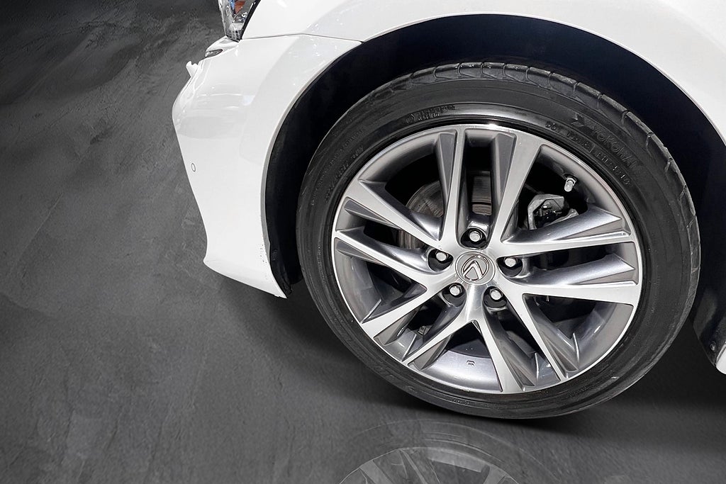 Lexus IS 300h Comfort  Hybrid 223hk | Backkamera | 2019