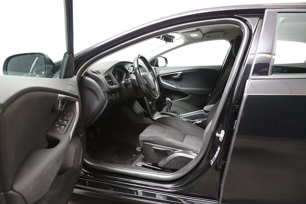 Volvo V40 T2 120hk Kinetic 1ägare Värmare 2014