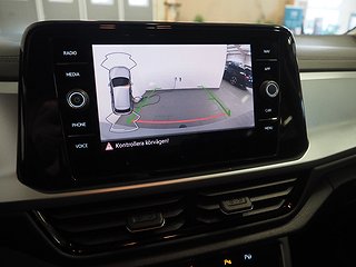 SUV Volkswagen T-Roc 17 av 20