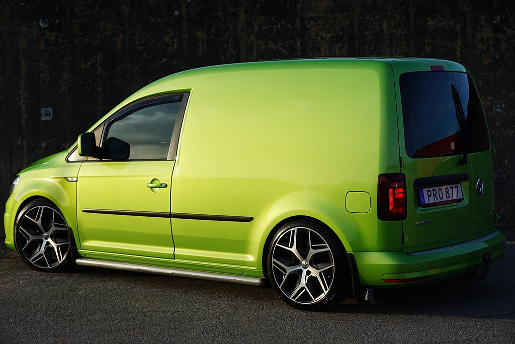 Volkswagen Caddy 2.0 TDI Viper Green|BSR 180hk|Bilstein B16|19”|UNIK|