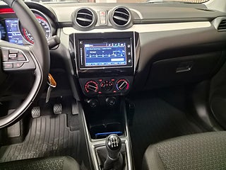 Suzuki Swift 1.2 Dualjet DOHC 16V VVT AllGrip Euro 6 — bild 9 av 11