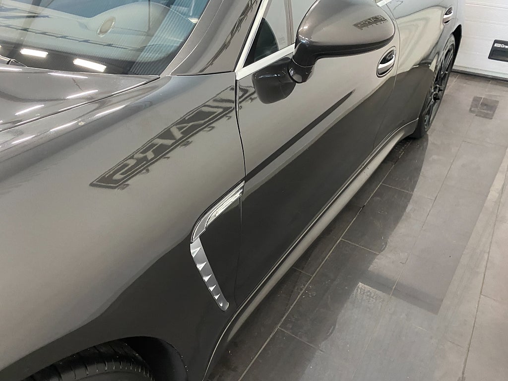 Porsche Panamera 2012 - miniatyr 23