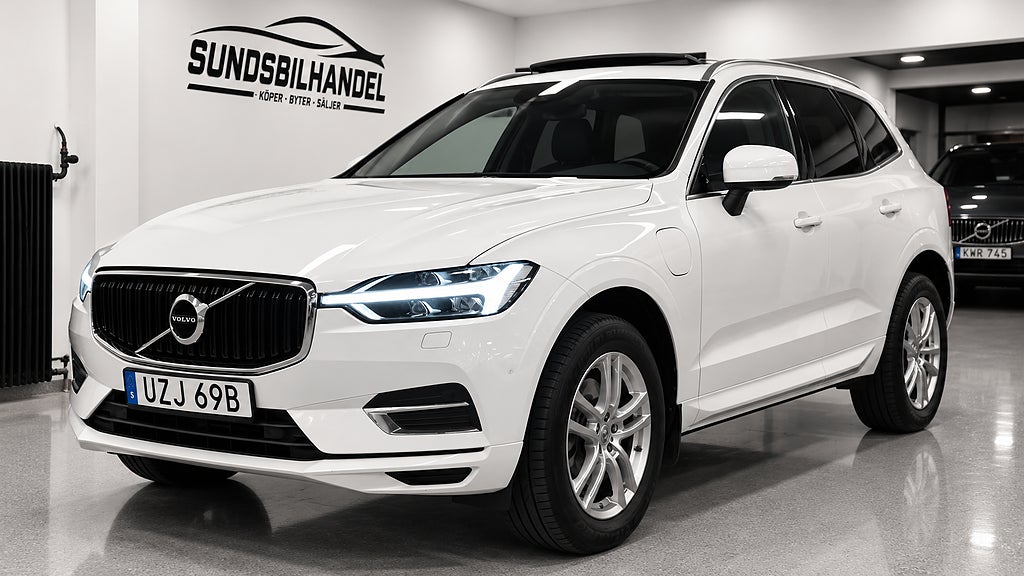 Volvo XC60 T8 Twin Engine AWD Momentum Pano Kamera Navi Drag 
