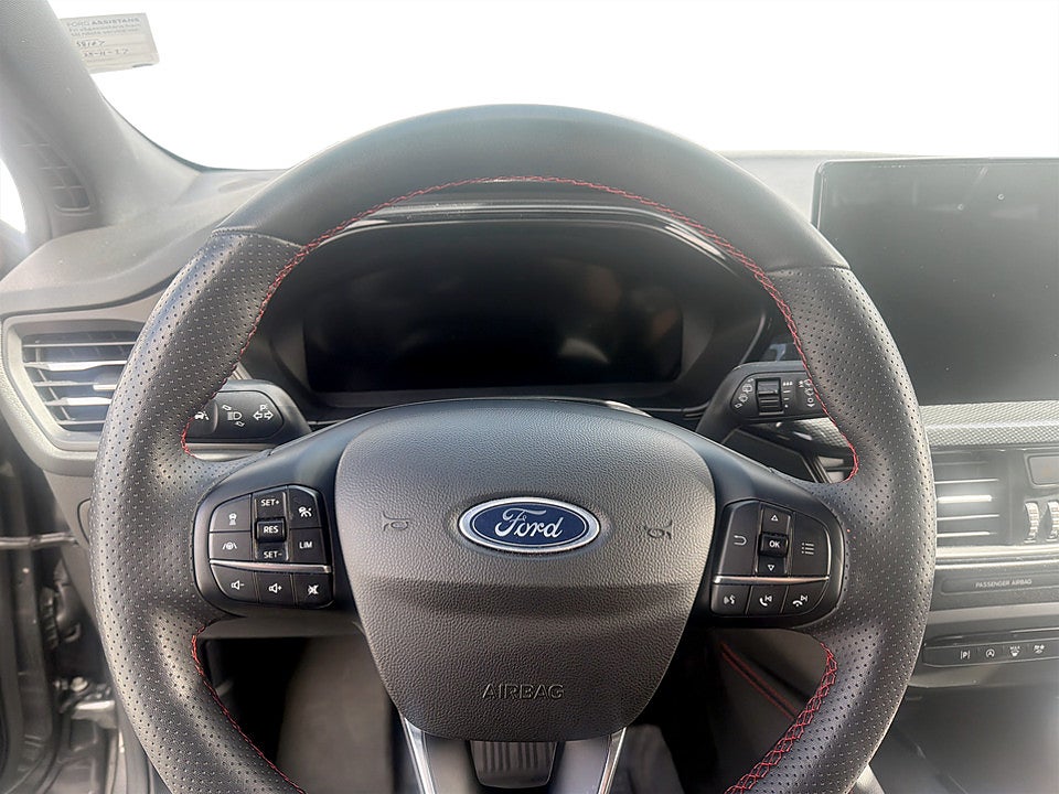Bild på Ford Focus Business ST-Line Kombi 1.0 EcoBost 155hk Aut B-KAMERA