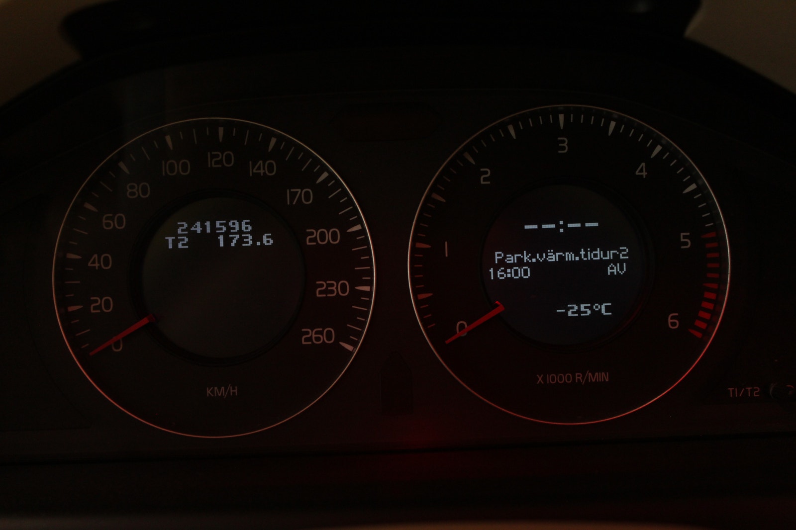 Volvo V70 2.4D Geartronic Momentum, Drag, S&V-hjul 2008 - miniatyr 22