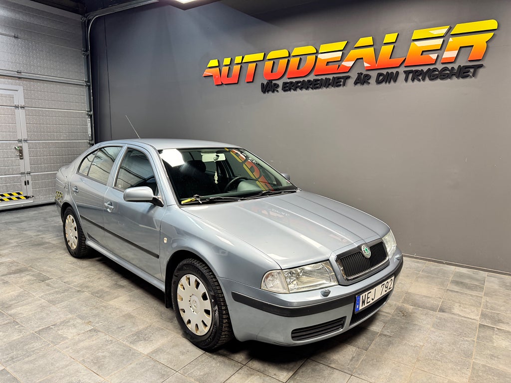 Skoda Octavia Tour 1.6 MPI (102HK)