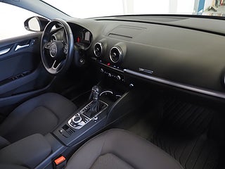 Halvkombi Audi A3 9 av 23