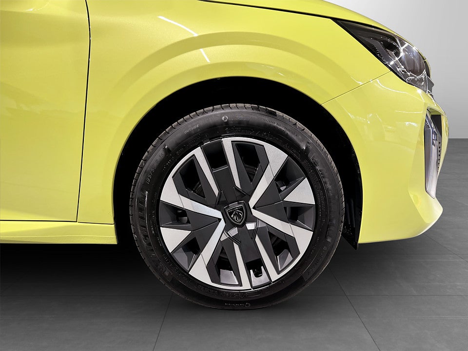 Bild på Peugeot 208 Edition Hybrid 110hk - INK SERVICEAVTAL