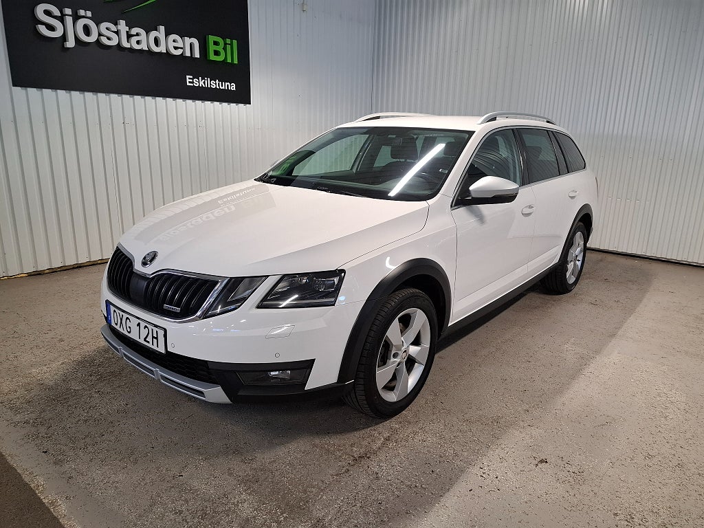 Skoda Octavia Scout 2.0 TDI SCR 4x4 Premium fr 3.99% Led Värmare GPS ACC