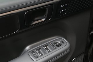 SUV Hyundai Santa Fe 17 av 27