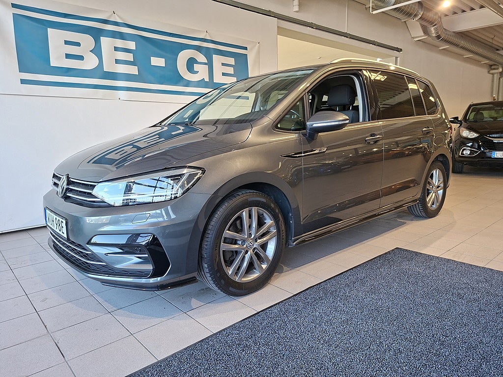 Volkswagen Touran 7-seater 1.5 TSI 150HK DSG 7-sits Drag Värmare R-line ...
