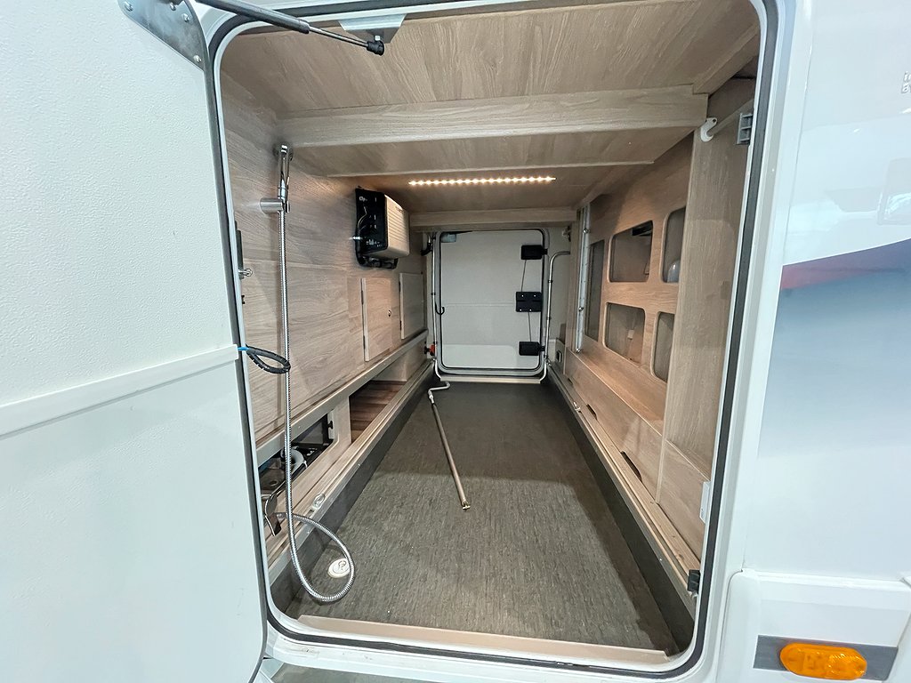 Kabe TMI 810 LGB Imperial / Hyd-stöd / Drag / AC / Solcell - Kabe
