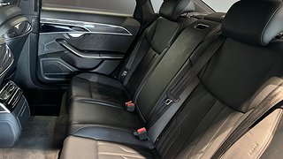Sedan Audi S8 12 av 18