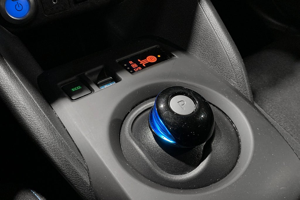 Nissan Leaf ACENTA 40kwh RE-LEASING 2799kr/mån Ink serv + vhjul