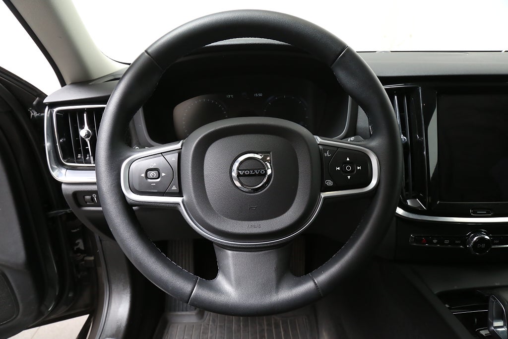 Volvo V60 B4 Diesel 197hk Momentum Aut Navi Kamera VOC Leasbar 2022