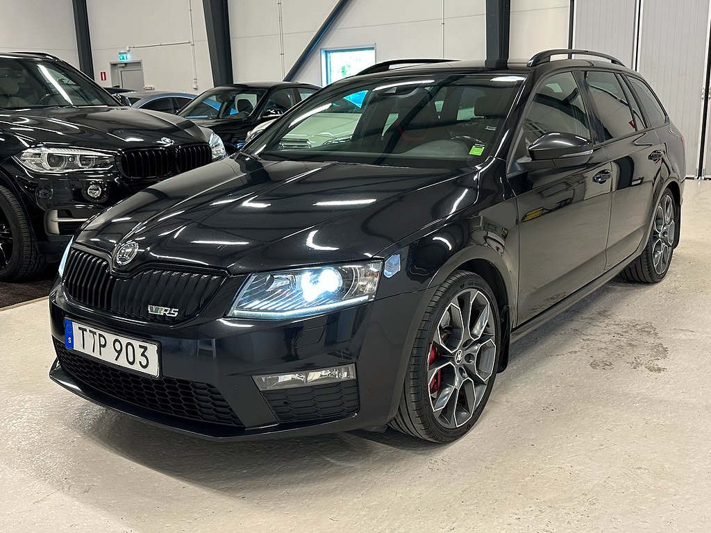 Skoda Octavia Combi RS 2.0 TSI 220HK DRAG NAVI CANTON BVÄRM