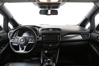 Halvkombi Nissan Leaf 18 av 24
