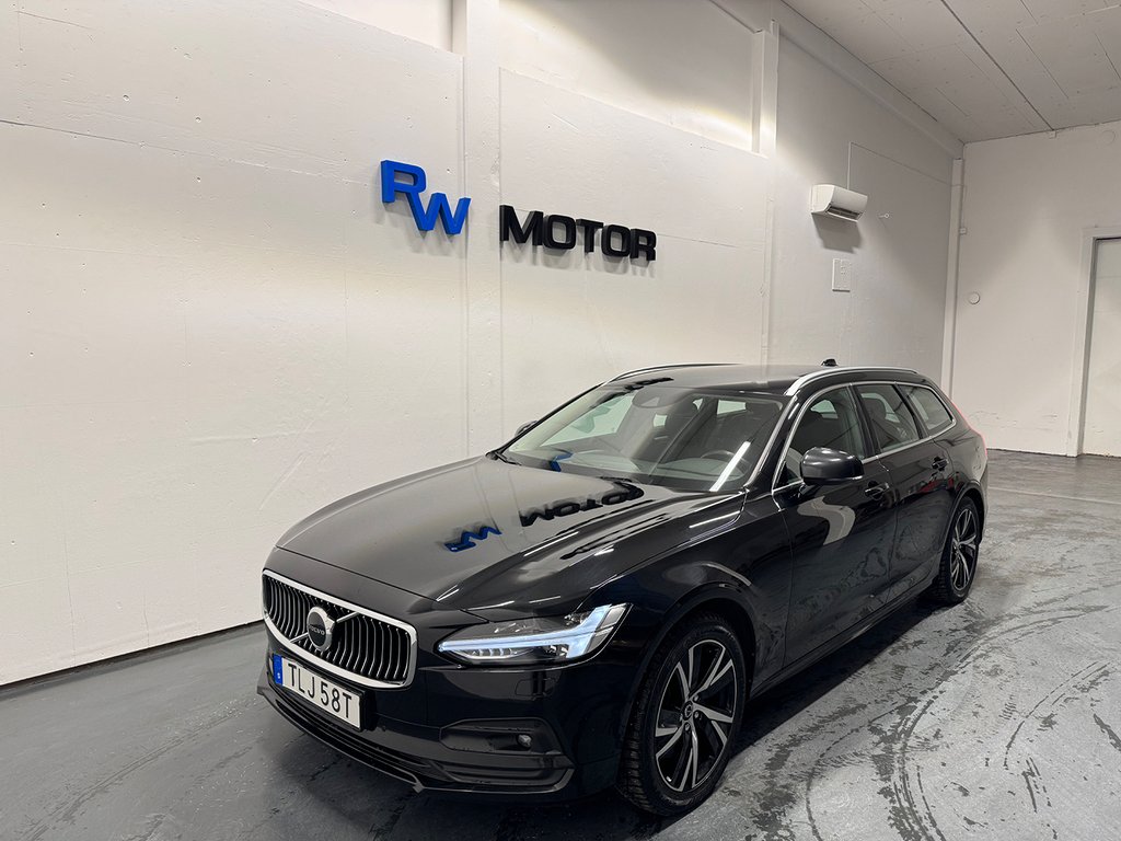 Volvo V90 B4 AWD 197hk Momentum VOC D-värm Drag B-kam Navi