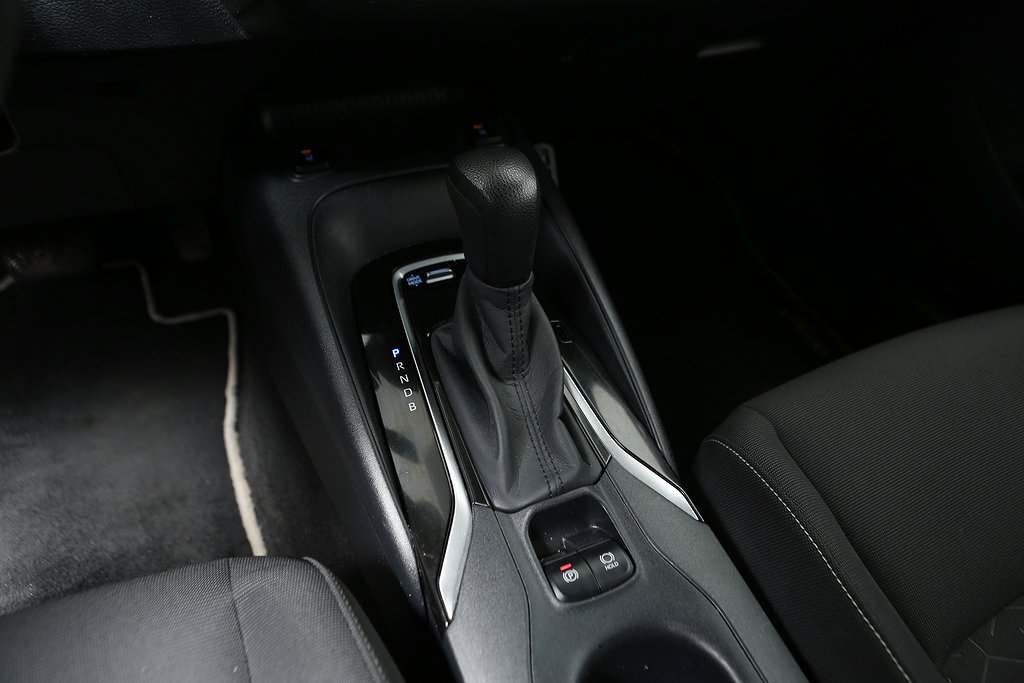 Toyota Corolla Hybrid e-CVT 122hk Life 5D Motorv Leasbar 2019