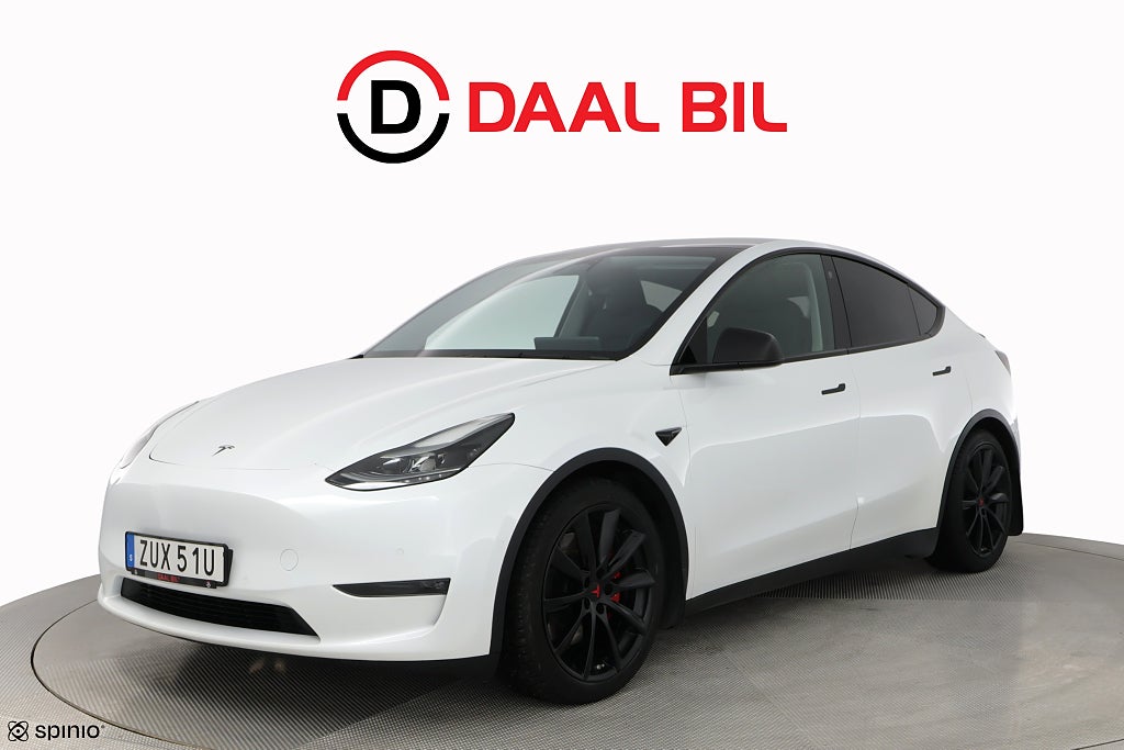 Tesla Model Y PERFORMANCE 534HK PANO 360° NAVI VÄRMARE AUTOPILOT 