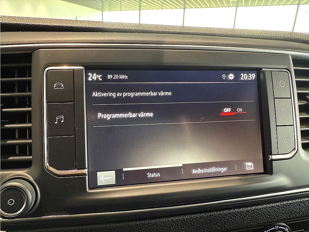 Bild på Opel Vivaro Business 2.0 BHDi 145hk L3 - B-KAMERA, DRAG