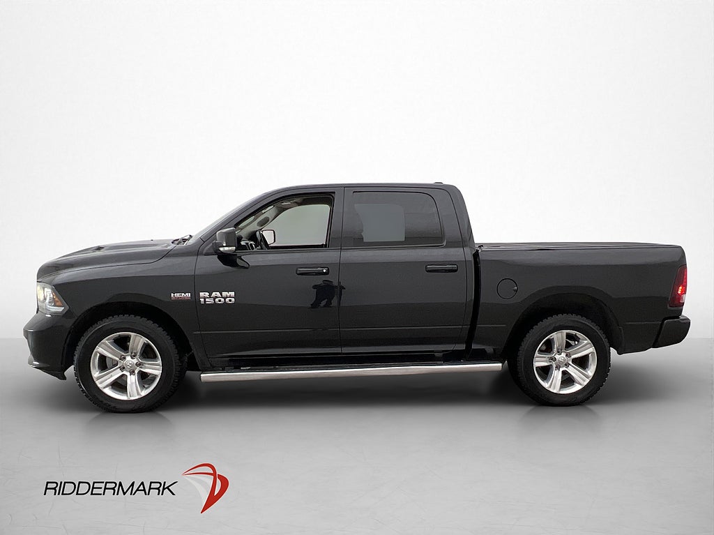Dodge RAM Sport 5.7 4x4 395hk Luftfjädring Drag Skinn Kamera