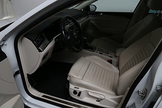 Kombi Volkswagen Passat Alltrack 10 av 29