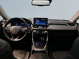Toyota RAV4 Hybrid AWD Executive Drag Kamera MoK Skinn S/V-hjul – bild 8