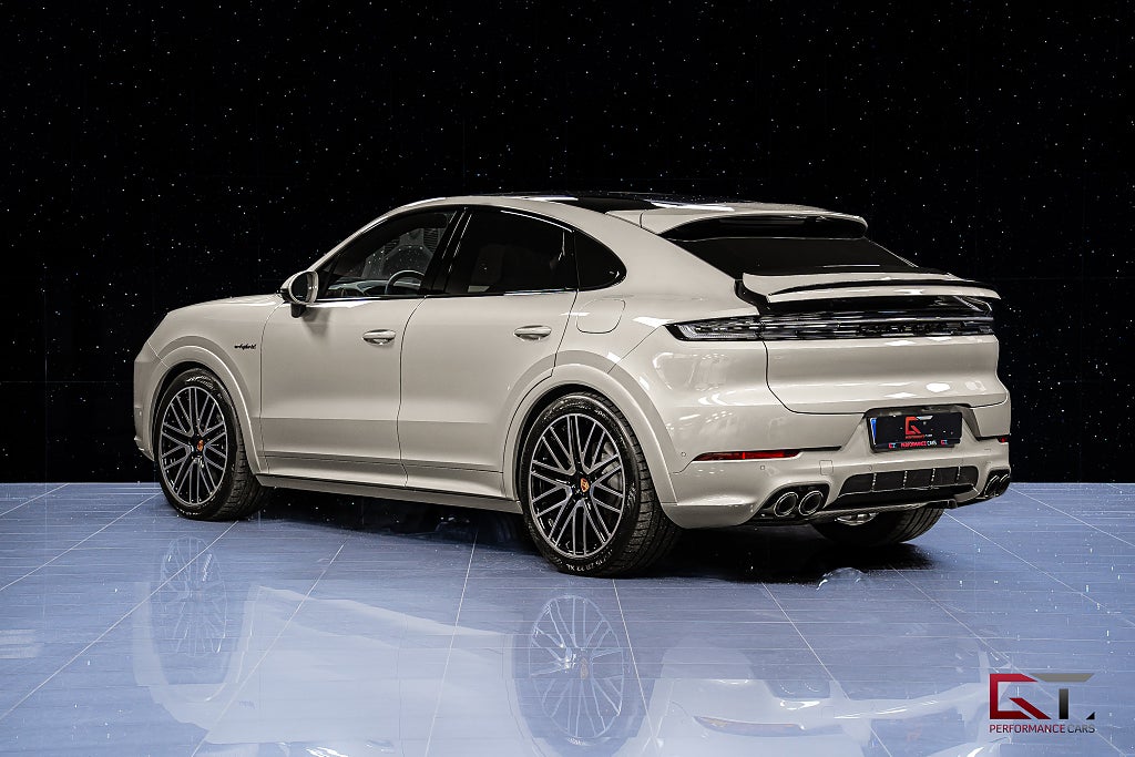 Porsche Cayenne E-Hyb Coupé 2026 MOMS SportDesign 22" Trailer 18vägs