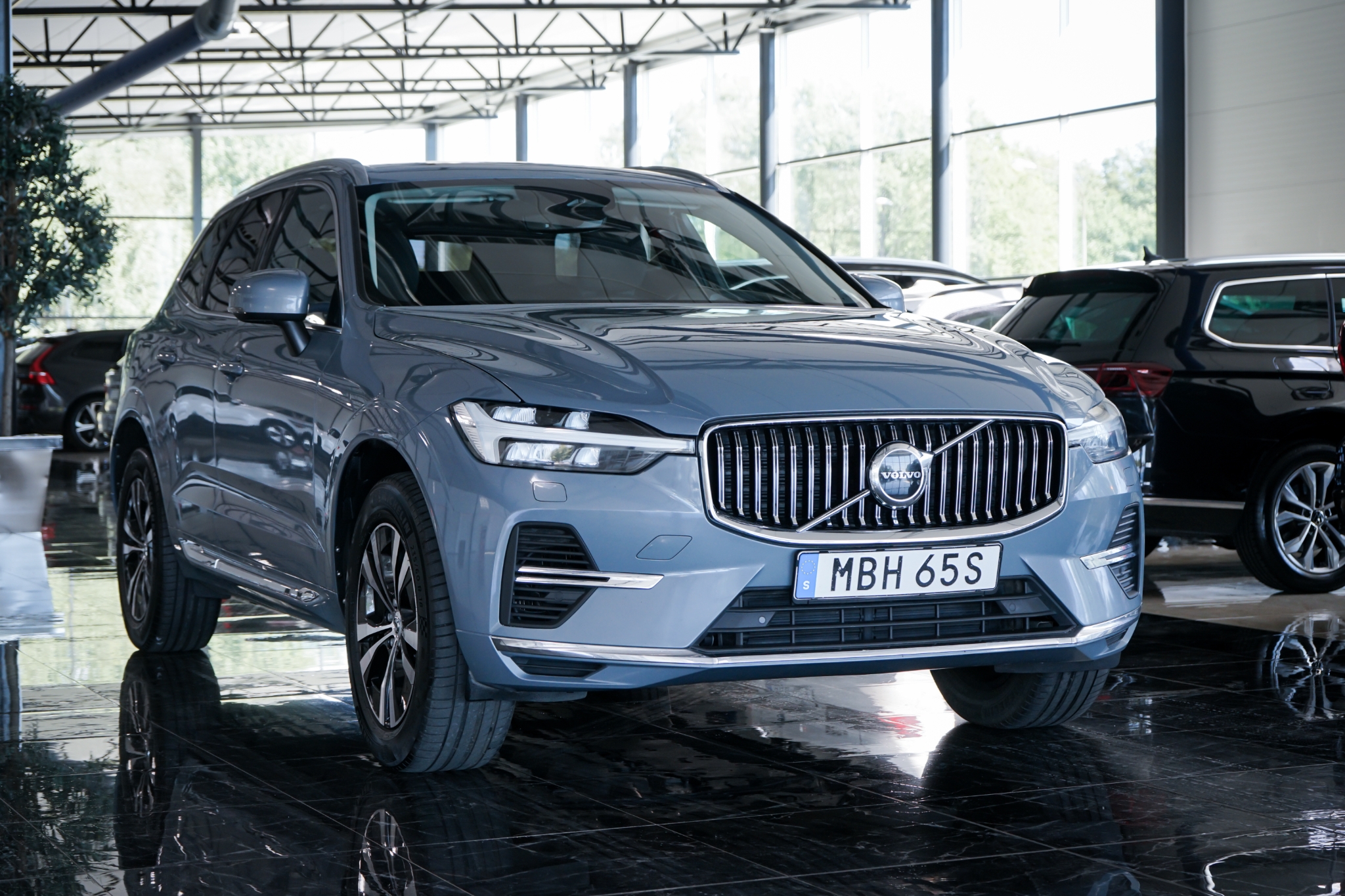 Volvo XC60 2023, photo 3/10