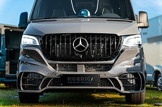 Transportbil - Skåp Mercedes-Benz Sprinter 2 av 19