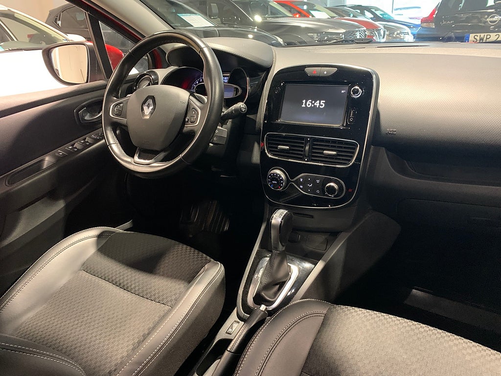 Renault Clio Sport Tourer 1.2 118hk Aut Intense |Navi|P-Sensorer|