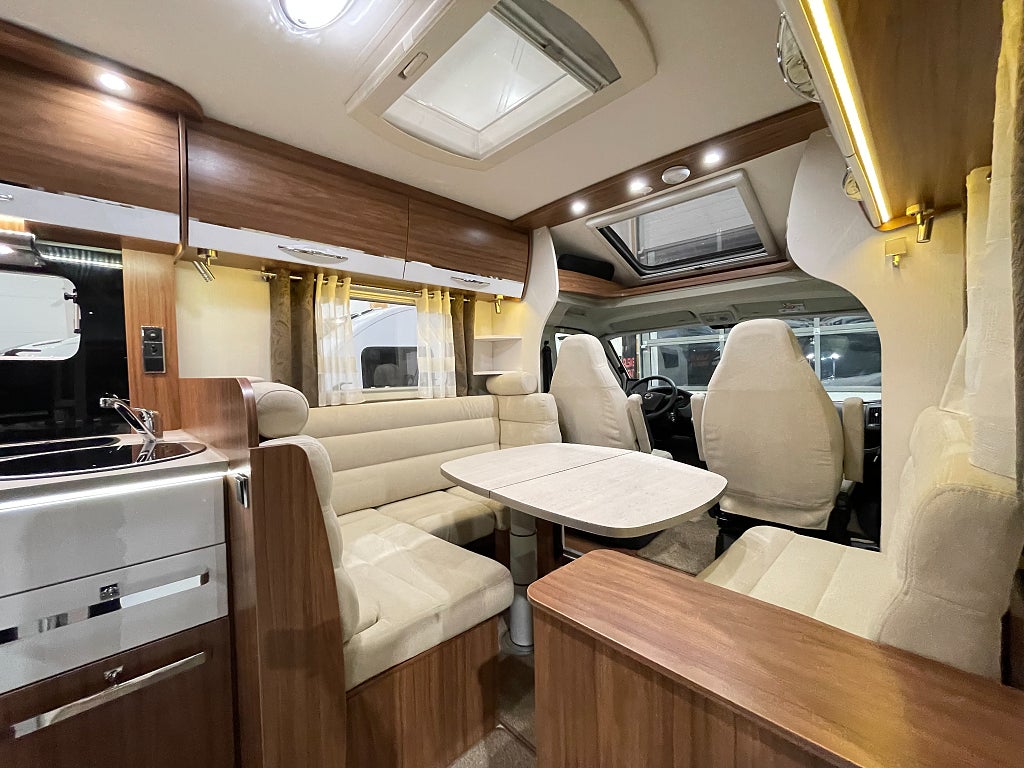 Pilote P 710 P / Automat 150hk / ALDE / Solcell  - Pilote