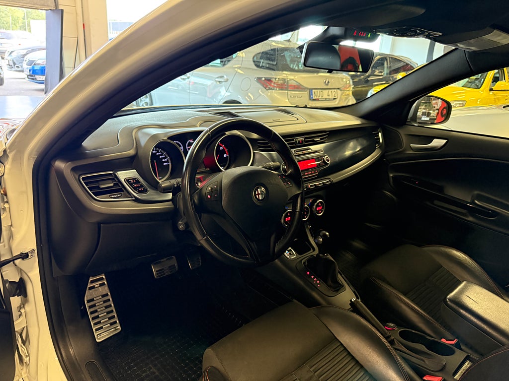 Alfa Romeo Giulietta 2013 - miniatyr 10