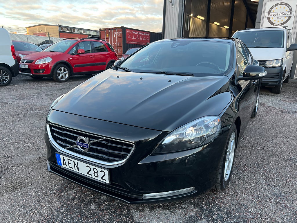 Volvo V40 D2 Kinetic BACKKAMERA DRAG D-VÄRMARE 116HK