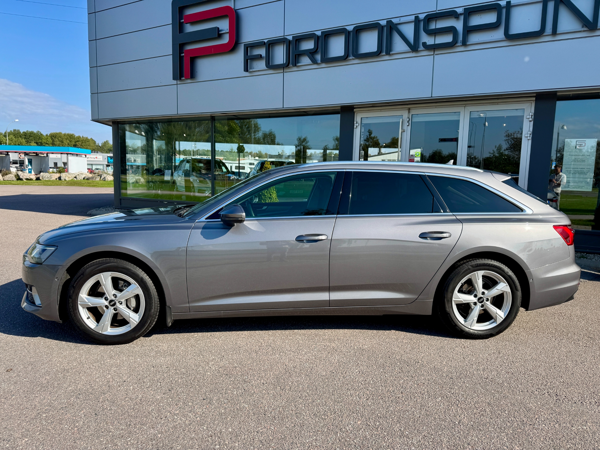 Audi A6 2021, bild 2/10