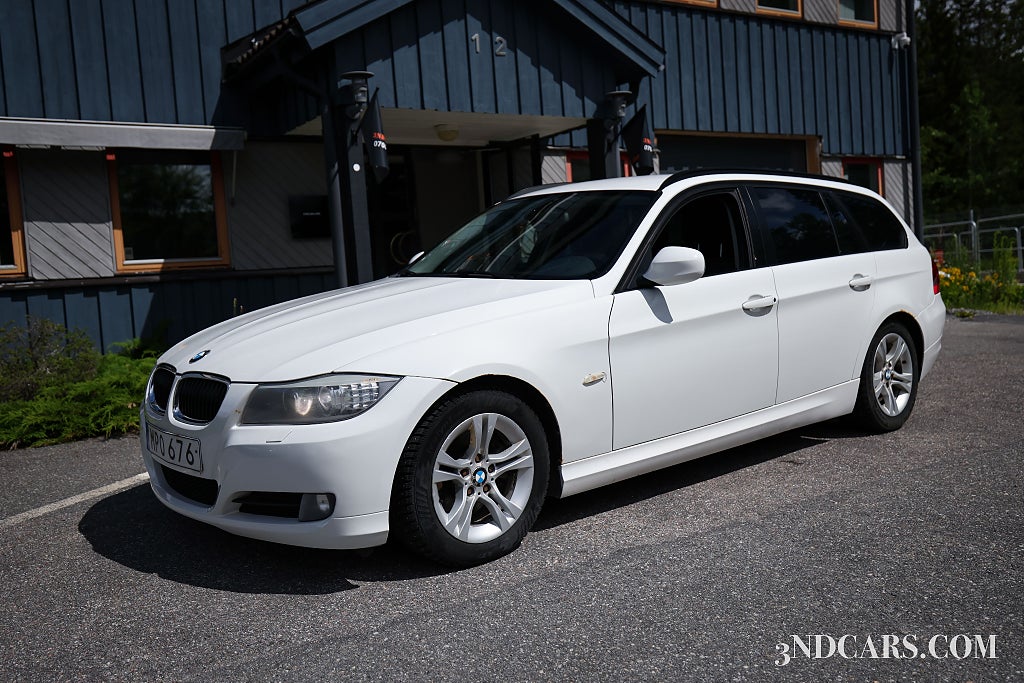 BMW 320D Touring Comfort, Dynamic Sportstolar ( Småfix finns ) 