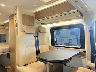 Husbil-halvintegrerad Adria TWIN 600 SP AXESS 11 av 25