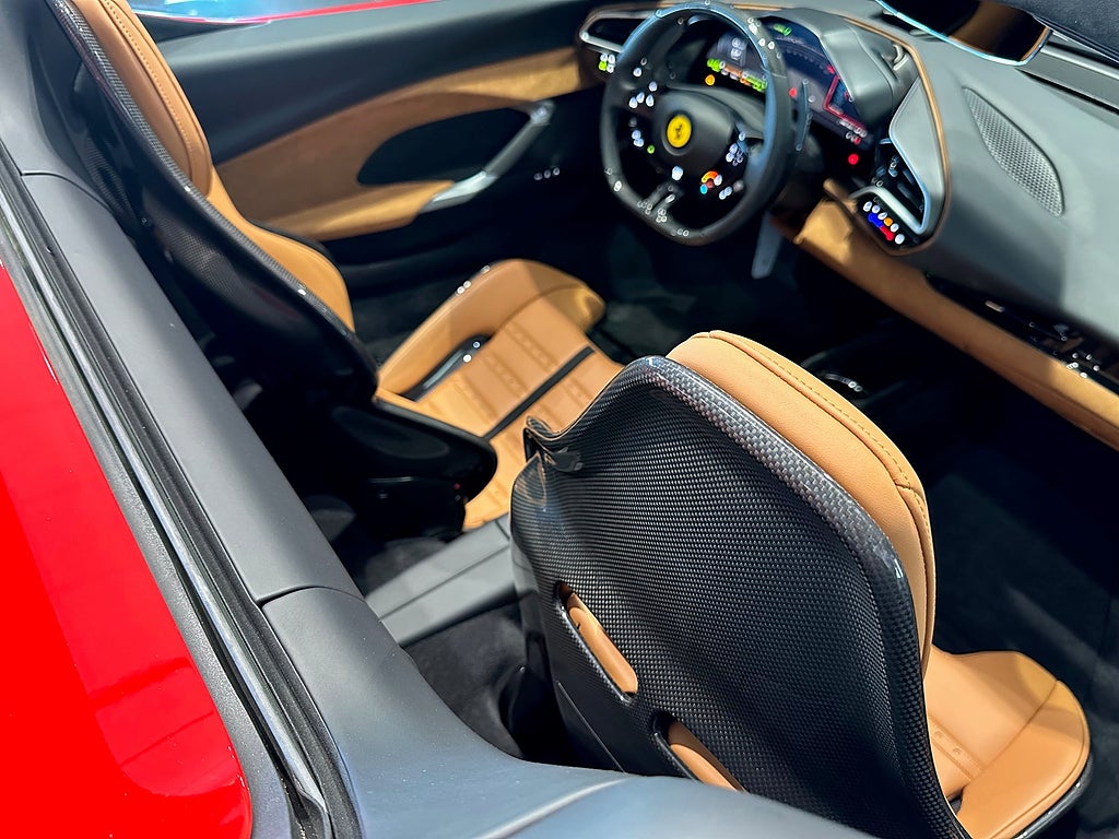 Ferrari 296 GTS 830 hk Lift / Leasebar / Carbon / JBL - bild 7