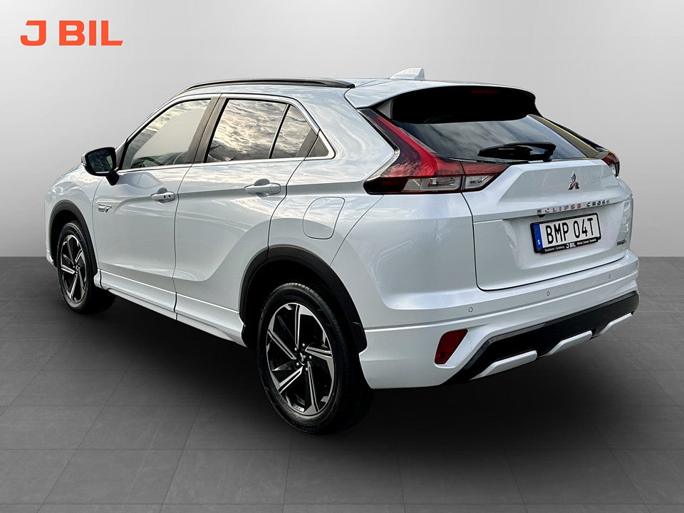 Bild på Mitsubishi Eclipse Cross Business PHEV 2.4 MIVEC S-AWC 188hk Aut 4WD B-KAMERA
