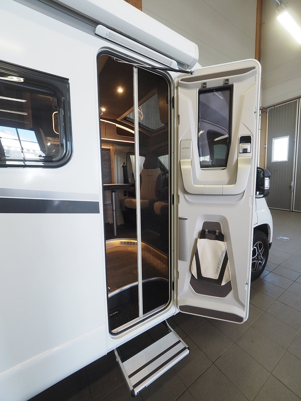Weinsberg CaraCompact 600 MEG Edition Pepper I Succén från Elmia I Premiär 2027